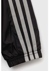 Adidas - adidas dres dziecięcy U WV kolor czarny. Okazja: na co dzień. Kolor: czarny. Materiał: dresówka. Styl: casual #3