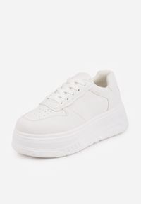 Born2be - Białe Sneakersy VICES na Grubej Tłoczonej Podeszwie Riovelle. Okazja: na co dzień. Kolor: biały. Materiał: jeans #8