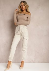 Renee - Jasnobeżowe Spodnie Bawełniane o Fasonie Bojówek High Waist z Guzikami Amatnosha. Okazja: na co dzień. Stan: podwyższony. Kolor: beżowy. Materiał: bawełna. Długość: długie. Sezon: lato, wiosna. Styl: elegancki, casual #5