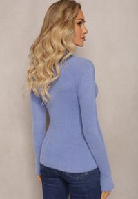 Renee - Niebieski Futerkowy Sweter z Wełny z Półgolfem i Ozdobnymi Guzikami Zekluna. Kolor: niebieski. Materiał: wełna. Wzór: aplikacja #3