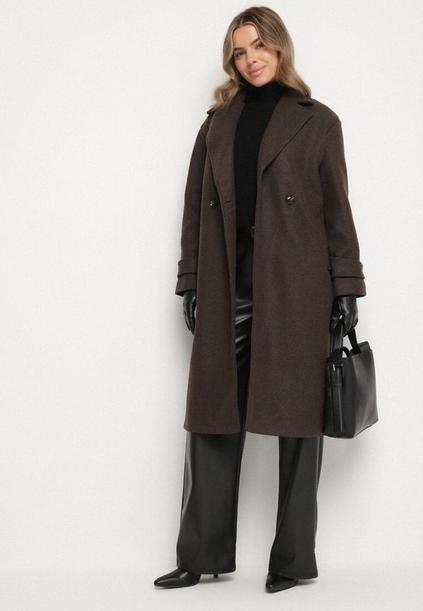 Born2be - Brązowy Dwurzędowy Płaszcz Oversize z Wełny i Wiskozy w Eleganckim Stylu Tiliavia. Okazja: na co dzień. Typ kołnierza: golf. Kolor: brązowy. Materiał: wełna, wiskoza. Wzór: aplikacja. Styl: elegancki