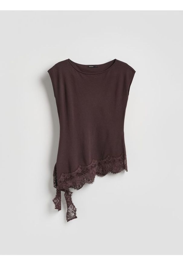 Reserved - Bluzka z koronkowym wykończeniem - ciemnobrązowy. Kolor: brązowy. Materiał: koronka