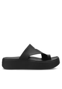 Japonki Crocs. Kolor: czarny. Obcas: na platformie