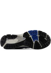 Buty unisex New Balance M1906REB – szare. Kolor: szary. Materiał: guma, materiał, syntetyk. Szerokość cholewki: normalna. Sport: turystyka piesza #4