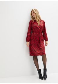 bonprix - Sukienka satynowa. Kolor: czerwony. Materiał: satyna. Typ sukienki: kopertowe. Styl: elegancki #1