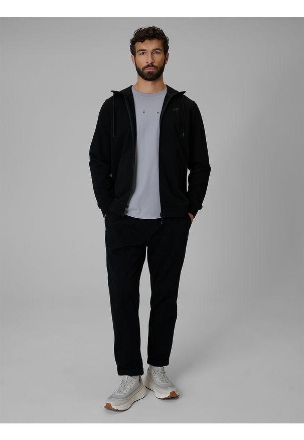 4f - 4F Bluza dresowa regular z kapturem męska - czarna XXL. Okazja: na co dzień. Typ kołnierza: kaptur. Kolor: czarny. Materiał: dresówka. Długość rękawa: raglanowy rękaw. Wzór: gładki. Styl: casual