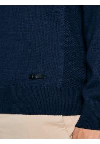 Big-Star - Sweter męski granatowy Vason 403. Typ kołnierza: dekolt w kształcie V. Kolor: niebieski. Materiał: dzianina, materiał, jeans. Styl: klasyczny, sportowy