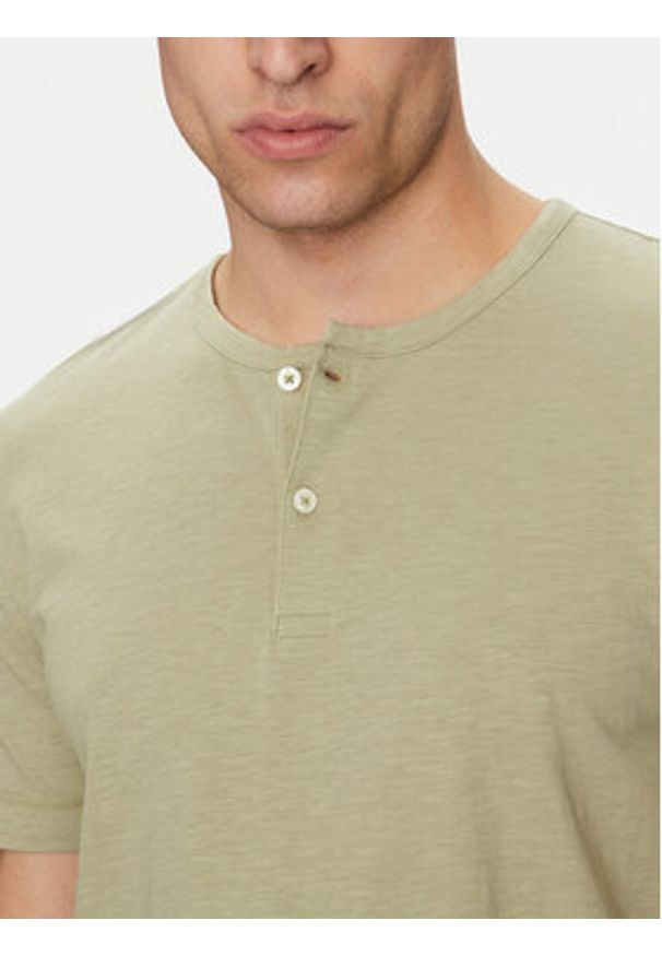 Marc O'Polo T-Shirt 523 2176 51206 Zielony Regular Fit. Typ kołnierza: polo. Kolor: zielony. Materiał: bawełna