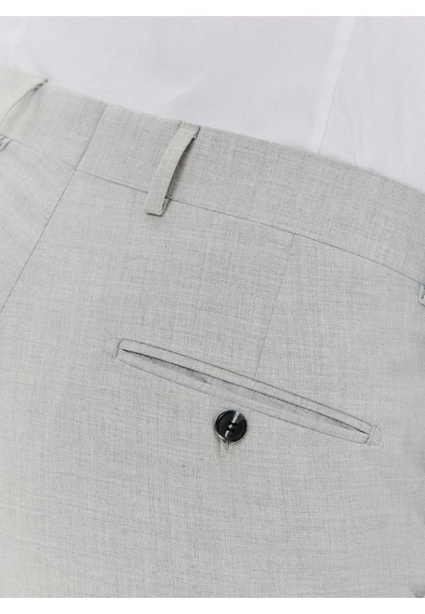 Pako Lorente - PAKO LORENTE – Spodnie garniturowe w kolorze jasnoszarym. Kolor: szary. Materiał: wiskoza, poliester, elastan. Styl: elegancki