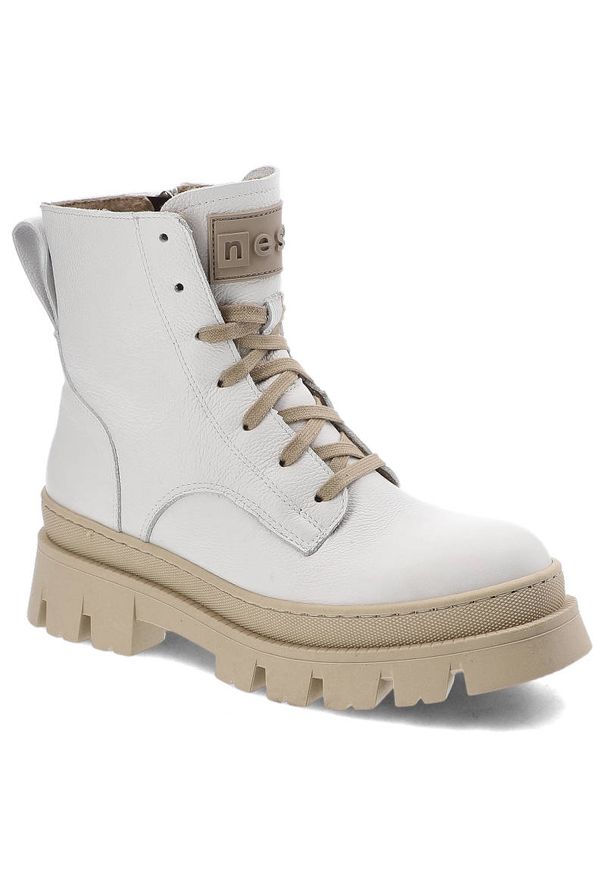 Białe Botki Nessi Skórzane Ocieplane Buty Damskie. Okazja: na co dzień. Kolor: biały. Materiał: skóra. Szerokość cholewki: normalna. Obcas: na obcasie. Styl: casual. Wysokość obcasa: niski