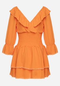 Born2be - Pomarańczowa Sukienka z Kopertowym Dekoltem i Gumką w Pasie Ozdobiona Falbanką Tesalie. Okazja: na co dzień. Typ kołnierza: dekolt kopertowy, kołnierz z falbankami. Kolor: pomarańczowy. Wzór: aplikacja. Sezon: wiosna, lato. Typ sukienki: kopertowe. Styl: elegancki, casual #4