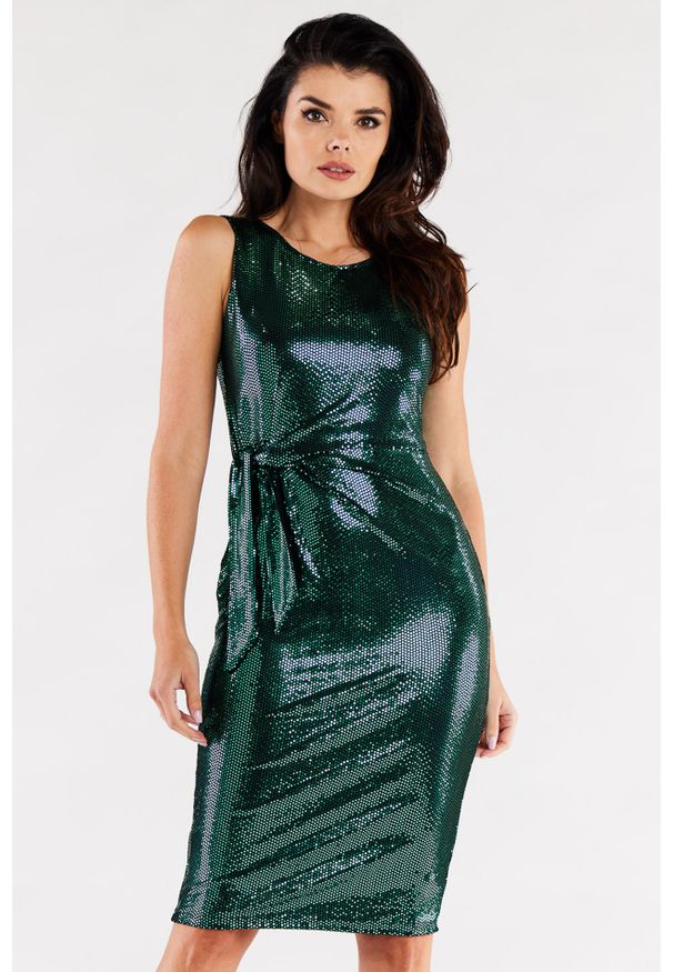 Awama - Ołówkowa Błyszcząca Sukienka z Wiązaniem - Zielona. Kolor: zielony. Materiał: poliester, elastan. Typ sukienki: ołówkowe