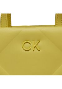 Calvin Klein Torebka Re-Lock Quilt Tote Mini K60K611340 Żółty. Kolor: żółty. Materiał: skórzane #4