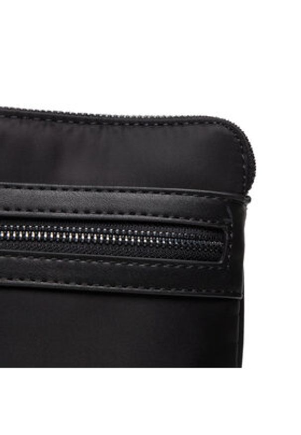 VALENTINO - Valentino Saszetka Kylo VBS47303 Czarny. Kolor: czarny. Materiał: materiał