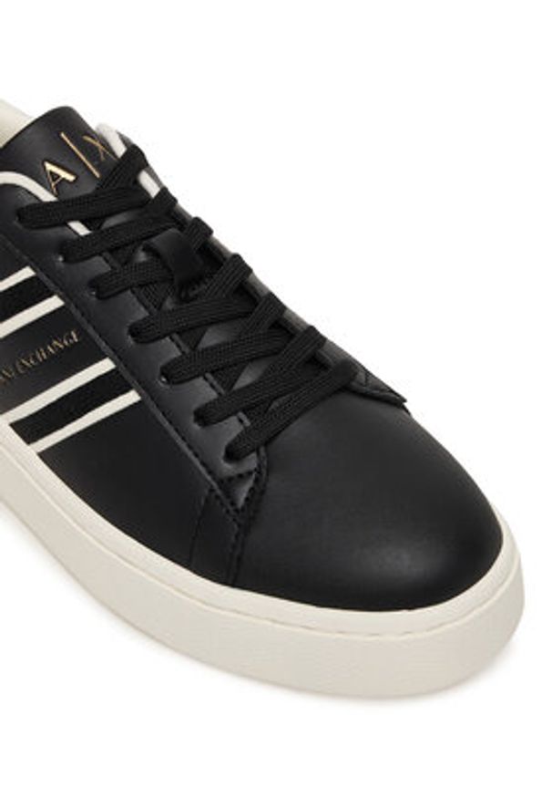 Armani Exchange Sneakersy XW002231 AF21421 MC024 Czarny. Kolor: czarny. Materiał: skóra