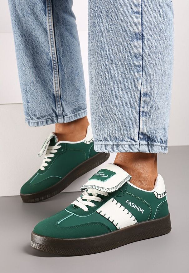 Renee - Zielone Sneakersy na Platformie z Kontrastującymi Detalami i Wywiniętym Językiem Amirila. Nosek buta: okrągły. Zapięcie: sznurówki. Kolor: zielony. Materiał: materiał. Obcas: na platformie. Wysokość obcasa: niski