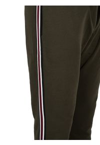 Les Hommes Spodnie Jogging | UHJ101-750U | Jogging Pants | Mężczyzna | Khaki. Kolor: brązowy. Materiał: bawełna. Wzór: aplikacja #4