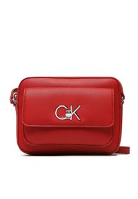 Calvin Klein Torebka Re-Lock Camera Bag With Flap K60K609114 Czerwony. Kolor: czerwony. Materiał: skórzane #1