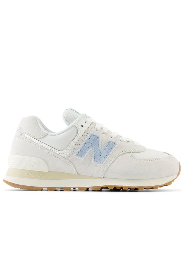 Buty New Balance WL574QA2 - białe. Kolor: biały. Materiał: guma, syntetyk, zamsz, materiał, skóra. Szerokość cholewki: normalna. Model: New Balance 574