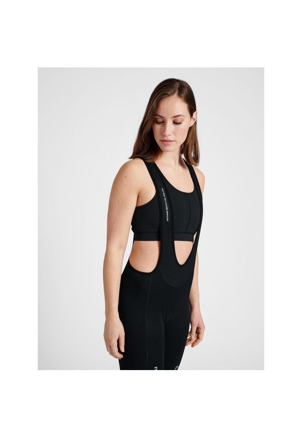 NewLine - Długie spodenki damskie Newline Core. Kolor: czarny. Materiał: materiał. Długość: długie