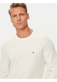 TOMMY HILFIGER - Tommy Hilfiger Sweter Essential MW0MW36347 Biały Regular Fit. Kolor: biały. Materiał: bawełna #3