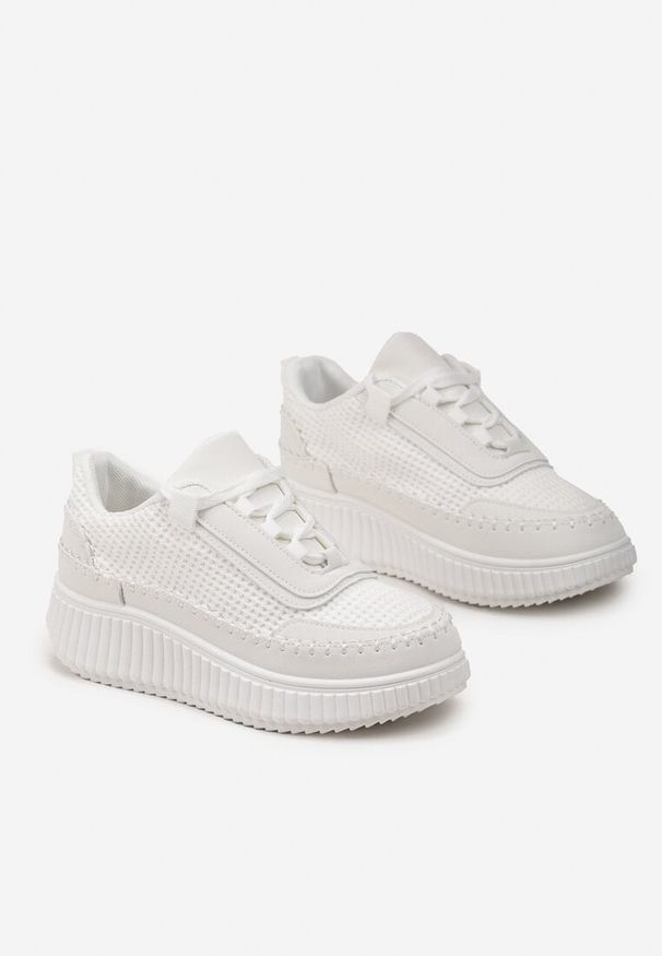 Renee - Białe Sznurowane Sneakersy na Platformie Dimakis. Kolor: biały. Obcas: na platformie
