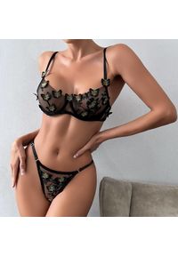 Intica - Komplet bielizny z haftem motyli na specjalne okazje Demi. Kolor: różowy. Materiał: tkanina. Wzór: haft #10