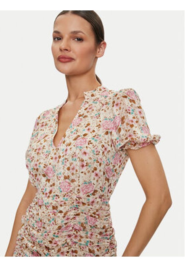 Guess Sukienka codzienna W4YK41 WGBL2 Różowy Regular Fit. Okazja: na co dzień. Kolor: różowy. Materiał: syntetyk. Typ sukienki: proste. Styl: casual