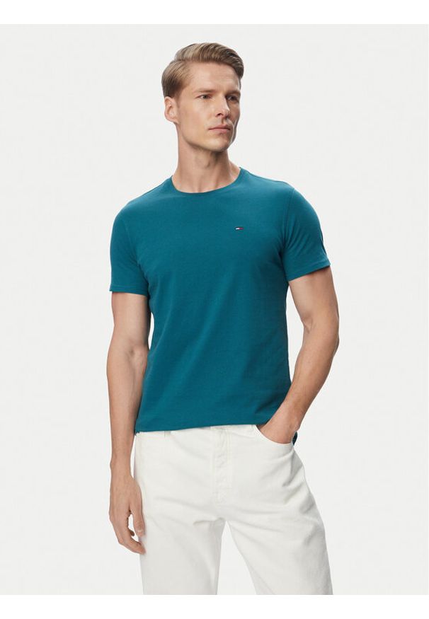 Tommy Jeans T-Shirt DM0DM04411 Zielony ciemny Slim Fit. Kolor: zielony. Materiał: bawełna