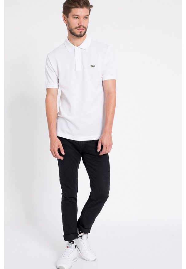 Lacoste - Polo. Okazja: na co dzień. Typ kołnierza: polo. Kolor: biały. Materiał: dzianina. Wzór: gładki. Styl: casual