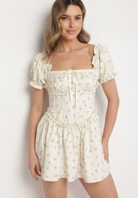 Born2be - Żółta Sukienka Vices z Bufkami Falbankami i Wiązaniem w Kwiaty Tolalira. Okazja: na co dzień. Typ kołnierza: kołnierz z falbankami. Kolor: żółty. Materiał: skóra. Wzór: kwiaty. Styl: klasyczny, casual, elegancki #3