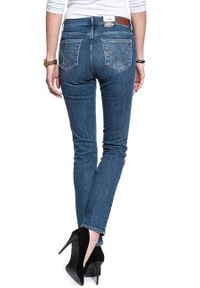 Wrangler - WRANGLER HIGH RISE SLIM RETRO BLUE W27GGS071 112128045. Styl: retro #9