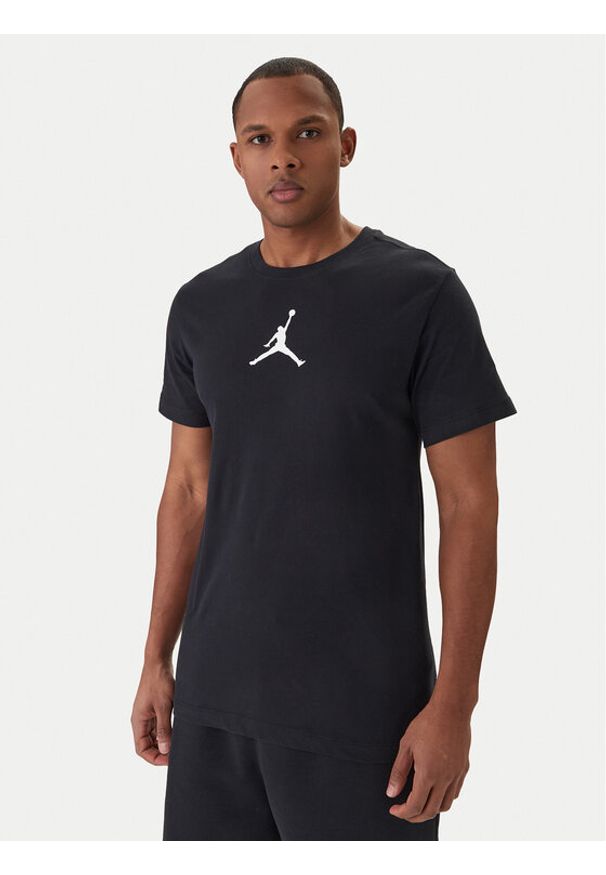 Nike T-Shirt Jordan Jumpman CW5190 Czarny Standard Fit. Kolor: czarny. Materiał: bawełna