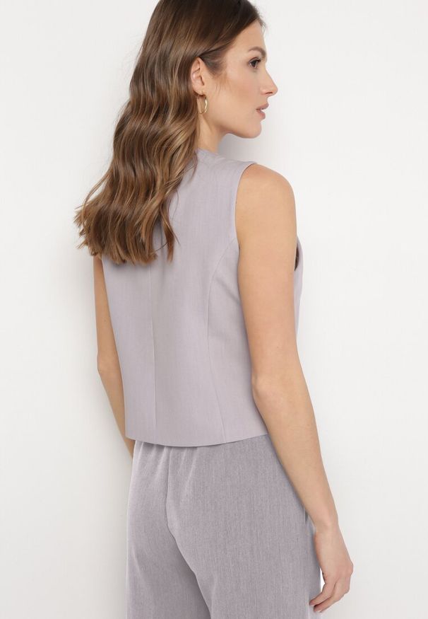 Born2be - Jasnoszara Kamizelka na Guziki Aeralindra. Kolor: szary