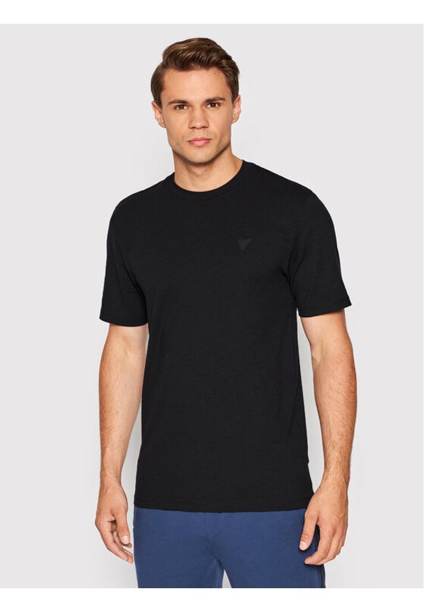 Guess T-Shirt Z2YI12 JR06K Czarny Regular Fit. Kolor: czarny. Materiał: bawełna