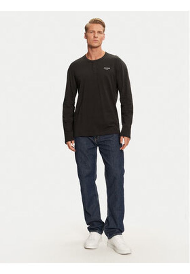 Guess Koszulka piżamowa U4YP30 KCAM1 Czarny Regular Fit. Kolor: czarny. Materiał: bawełna
