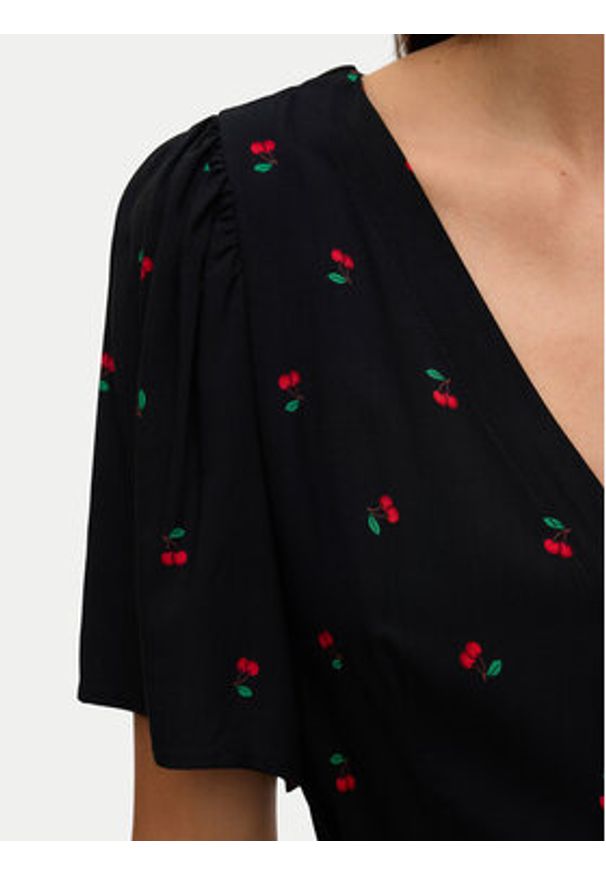 Vero Moda Sukienka letnia Alba 10292845 Czarny Regular Fit. Kolor: czarny. Materiał: wiskoza. Sezon: lato