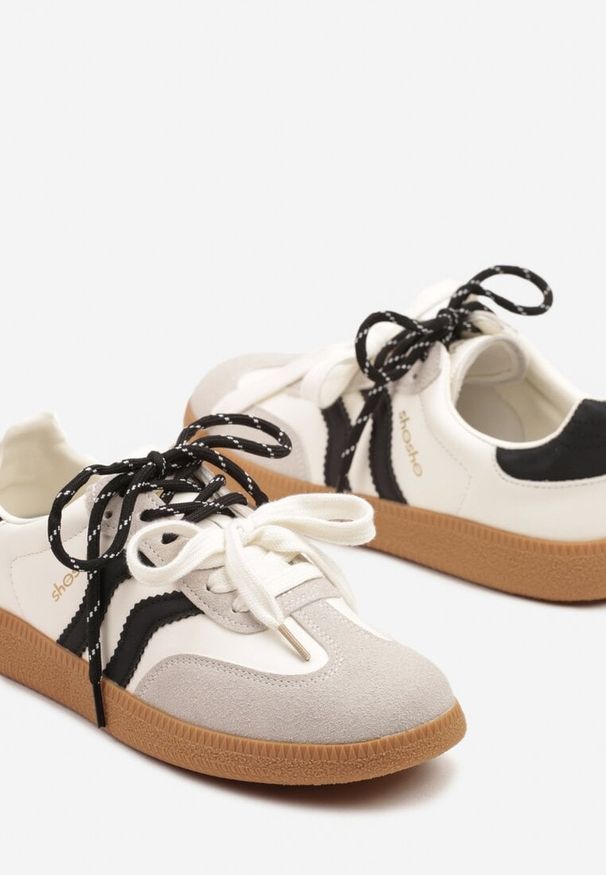 Born2be - Beżowo-Czarne Sneakersy w Stylu Klasycznych Tenisówek z Dodatkowymi Sznurówkami Valiena. Okazja: na co dzień. Zapięcie: sznurówki. Kolor: beżowy. Materiał: jeans. Obcas: na obcasie. Wysokość obcasa: niski