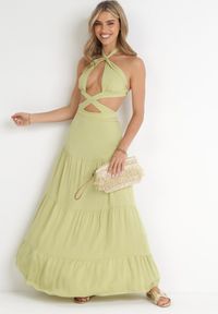 Born2be - Jasnozielona Rozkloszowana Sukienka z Wycięciami i Wiązaniem Abisal. Kolor: zielony #5