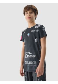 4f - 4F Koszulka replika wyjazdowa z sezonu 2023/2024 dziecięca 4F x Czarni Radom - multikolor 98/104. Kolor: wielokolorowy. Materiał: dzianina. Długość rękawa: krótki rękaw. Wzór: nadruk. Sezon: lato #1