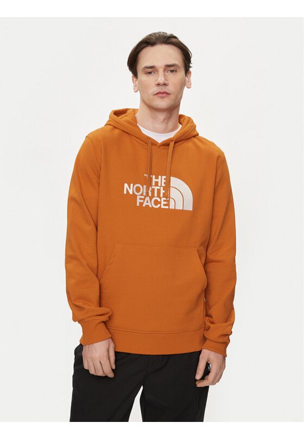 The North Face Bluza Light Drew Peak NF00A0TE Pomarańczowy Regular Fit. Kolor: pomarańczowy. Materiał: bawełna