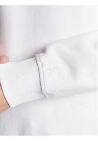 Calvin Klein Jeans Bluza J30J323298 Biały Regular Fit. Kolor: biały. Materiał: bawełna #4