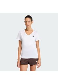 Adidas - Koszulka Workout Essentials V-Neck. Kolor: czarny, wielokolorowy, biały. Technologia: ClimaCool (Adidas). Sport: fitness #1