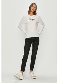 Tommy Jeans - Longsleeve. Okazja: na co dzień. Kolor: biały. Materiał: bawełna, dzianina. Długość rękawa: długi rękaw. Wzór: nadruk. Styl: casual #4