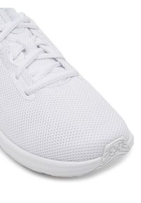 Under Armour Buty do biegania Ua W Charged Pursuit 4 3028261 Biały. Kolor: biały. Materiał: materiał