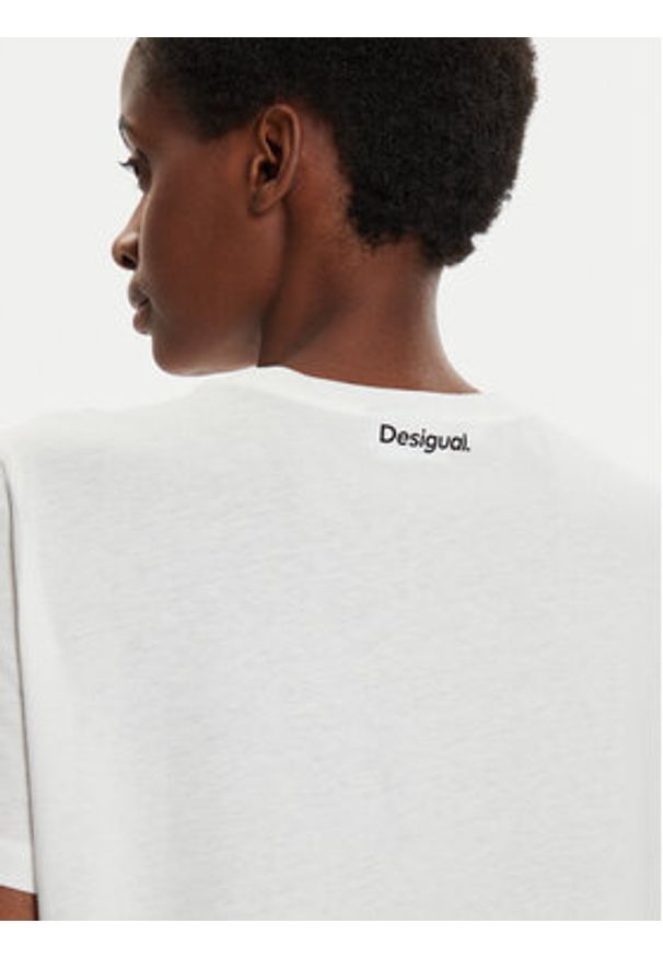 Desigual T-Shirt Shadow 24WWTK11 Biały Regular Fit. Kolor: biały. Materiał: bawełna