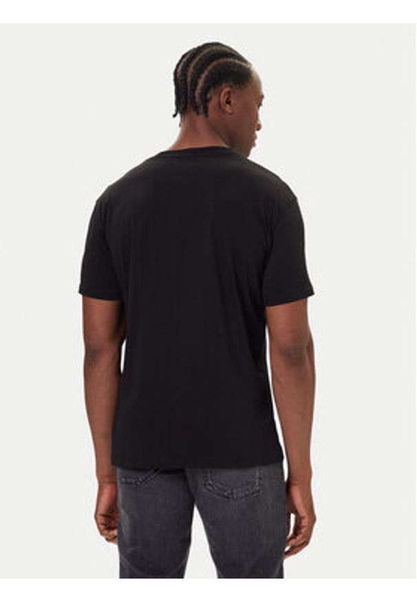 Armani Exchange T-Shirt XM001911 AF10356 MC004 Czarny Regular Fit. Kolor: czarny. Materiał: bawełna