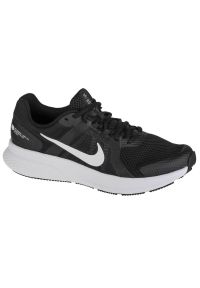 Buty Nike Run Swift 2 M CU3517-004 czarne. Kolor: czarny. Materiał: materiał, syntetyk. Szerokość cholewki: normalna. Sport: bieganie