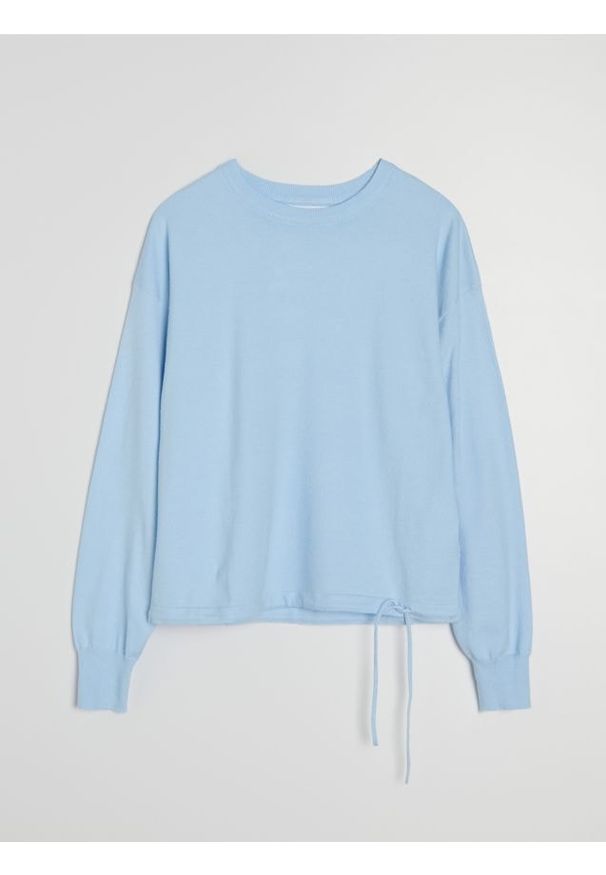 Sinsay - Wiskozowy sweter z ozdbnym wiązaniem - błękitny. Kolor: niebieski. Materiał: wiskoza