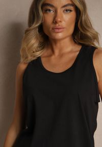 Renee - Czarna Basicowa Koszulka z Bawełny Zirevina. Kolor: czarny. Materiał: bawełna